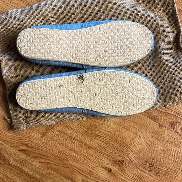 Toms Women’s Alpargata Loafer - Picture 5 of 8